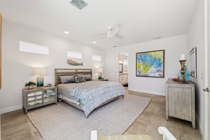 Tahiti Cir-S0302-027.jpg