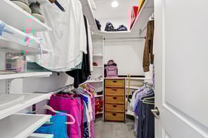 Tahiti Cir-S0302-033.jpg