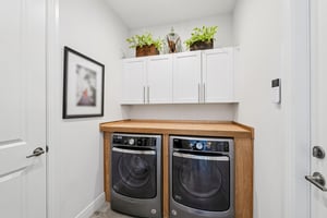 Tahiti Cir-S0302-034.jpg