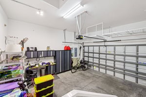 Tahiti Cir-S0302-036.jpg