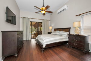 Master Bedroom1a