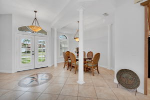 Dining - Foyer