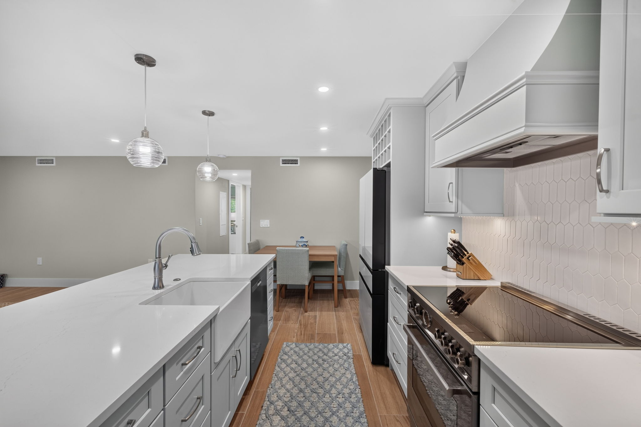 Kitchen 1 of 3