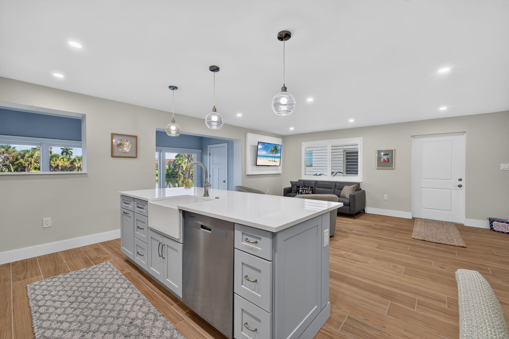 Kitchen 3 of 3