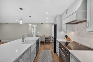 Kitchen 1 of 3