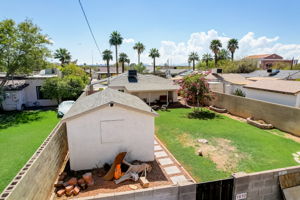 W Lynwood St-043
