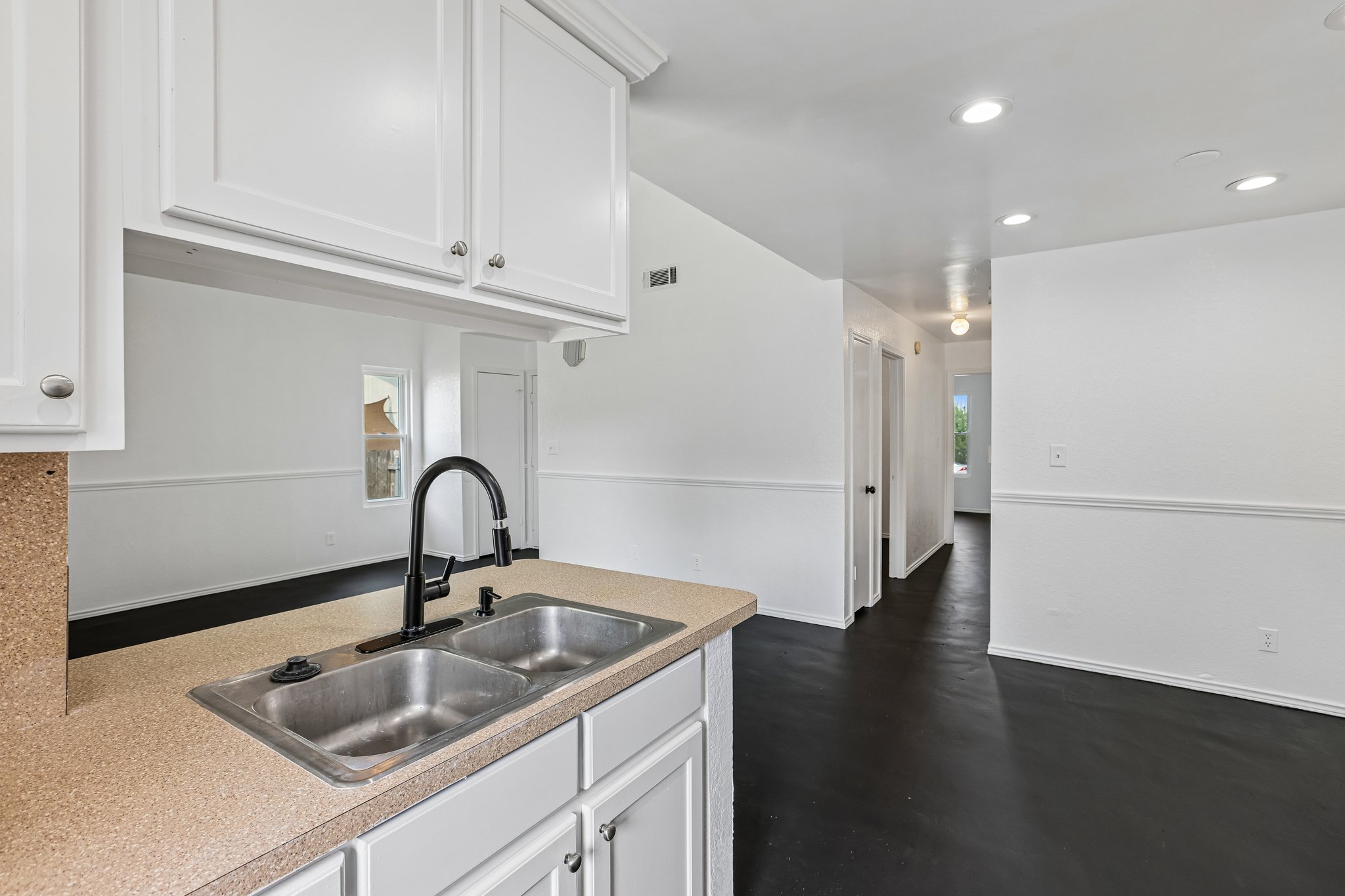 Windermere Dr-S2206-016.jpg