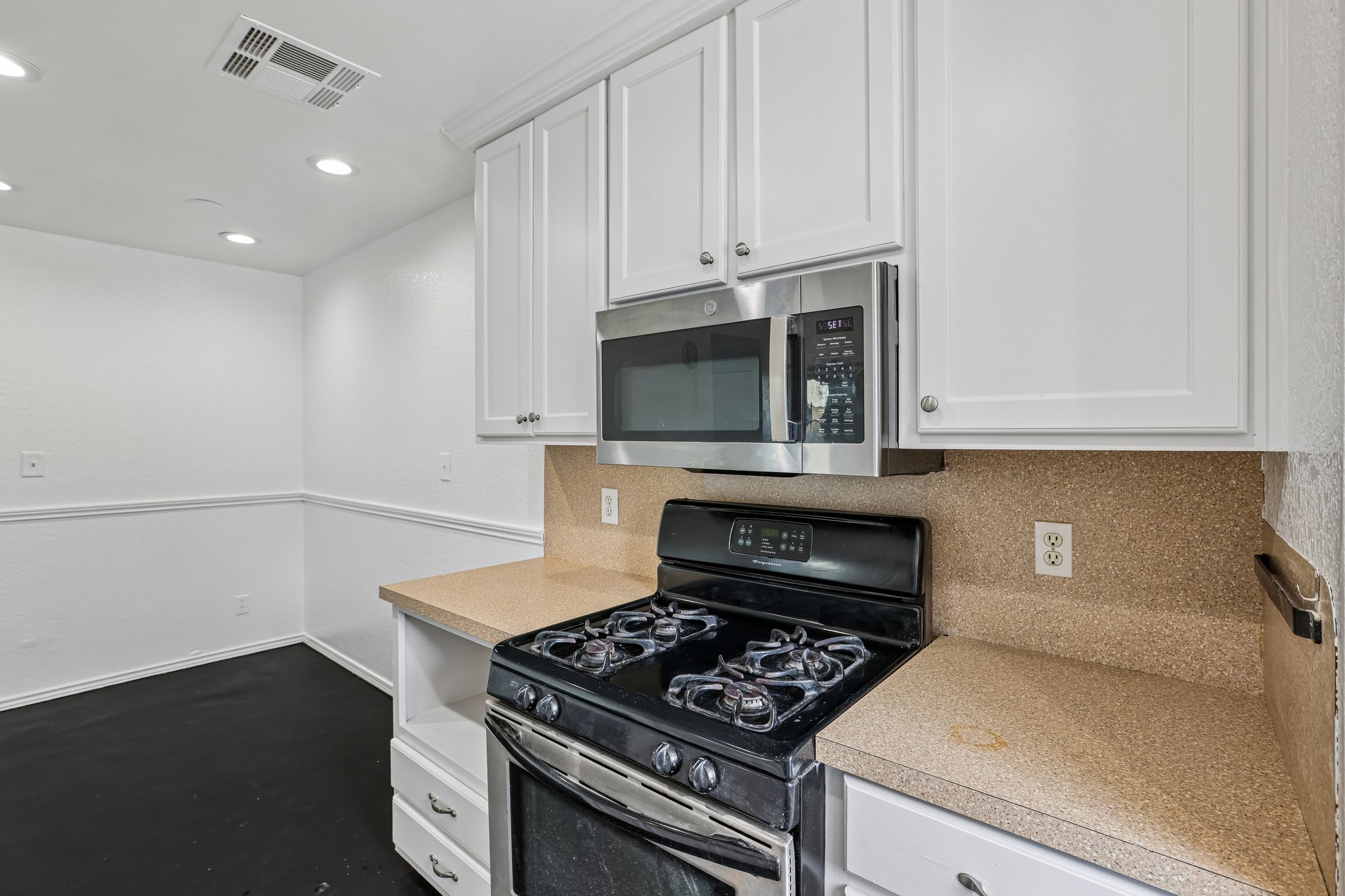 Windermere Dr-S2206-017.jpg