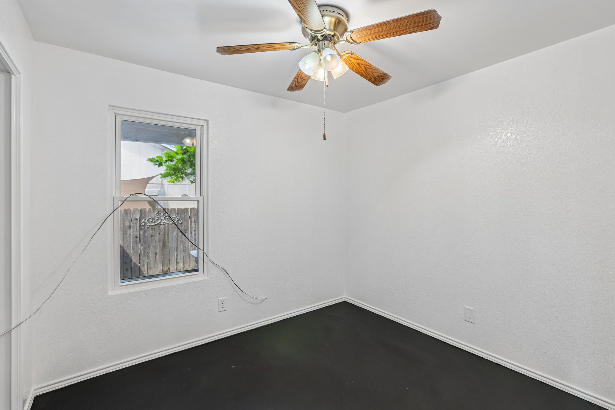 Windermere Dr-S2206-018.jpg
