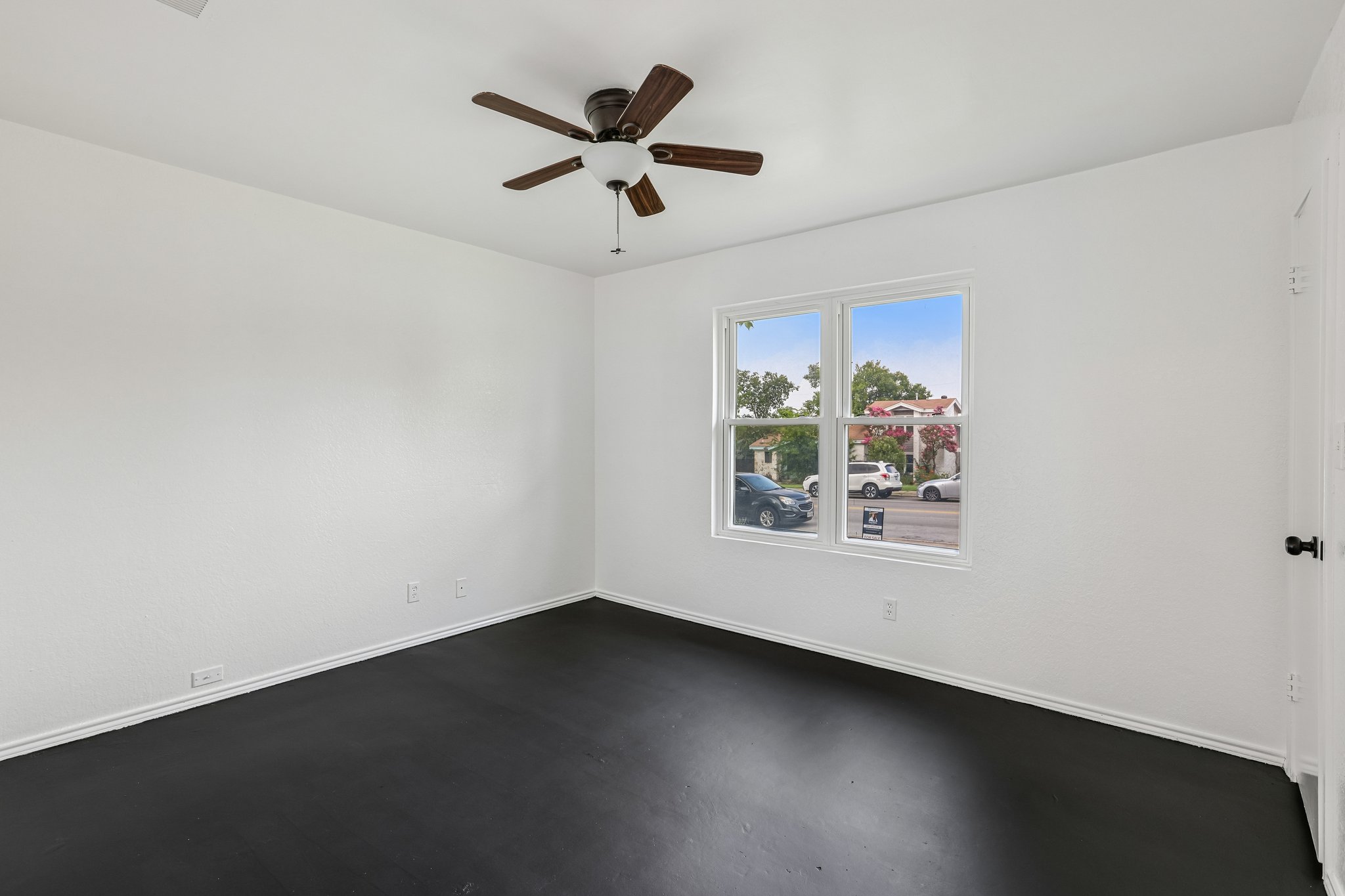 Windermere Dr-S2206-024.jpg