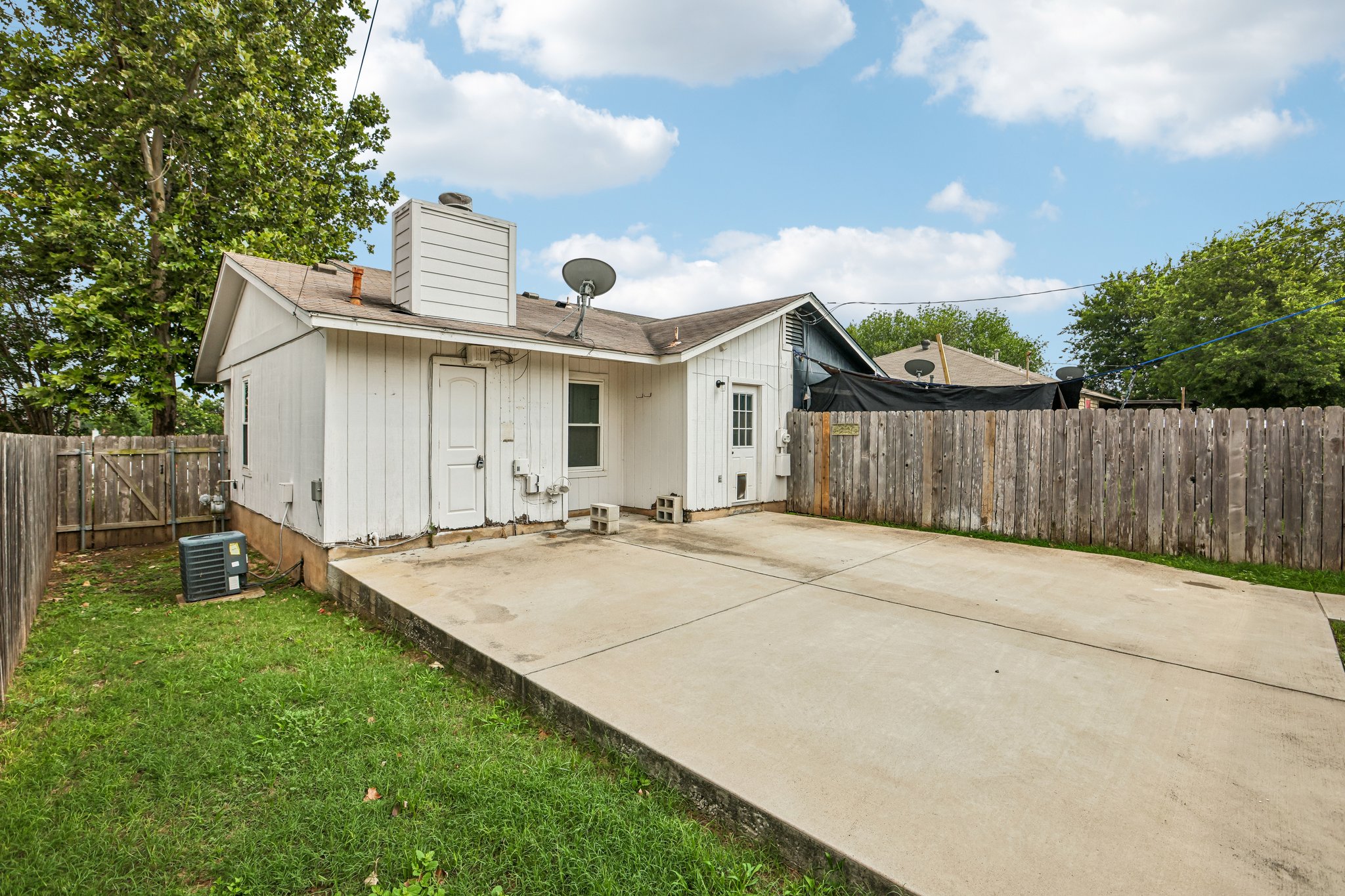 Windermere Dr-S2206-030.jpg