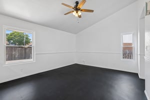 Windermere Dr-S2206-008.jpg