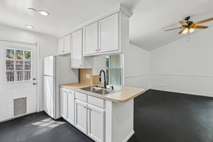 Windermere Dr-S2206-015.jpg