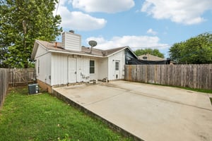 Windermere Dr-S2206-030.jpg