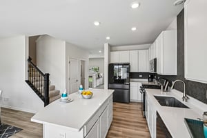 Bentz Way-S0508-015.jpg