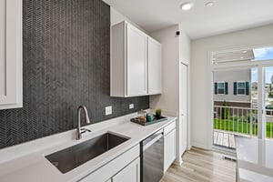 Bentz Way-S0508-017.jpg