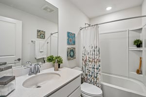 Bentz Way-S0508-030.jpg