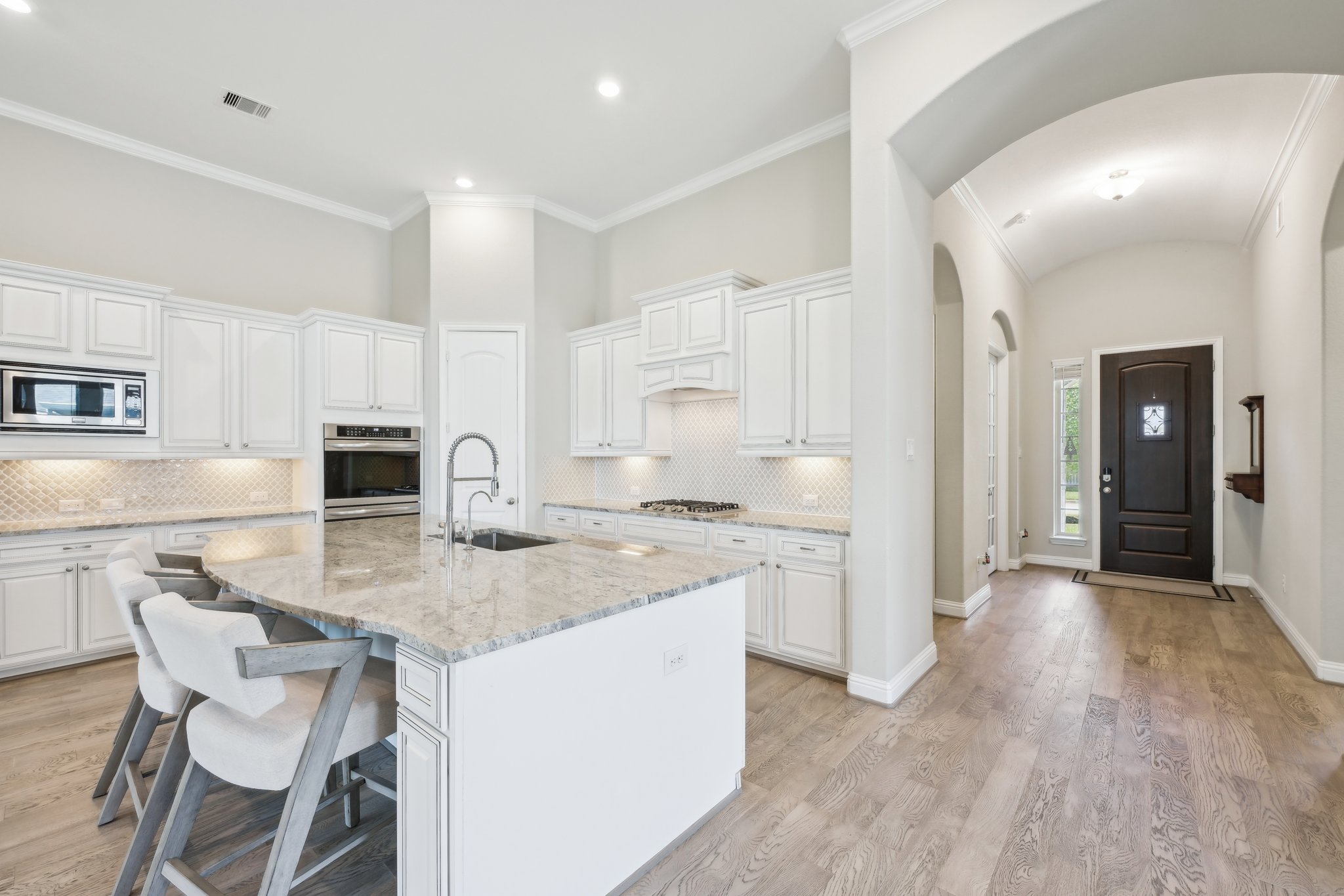Carriage Oaks Ln-1104-016.jpg