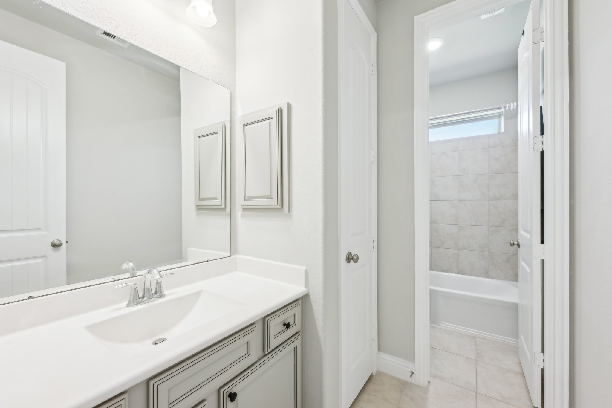 Carriage Oaks Ln-1104-034.jpg