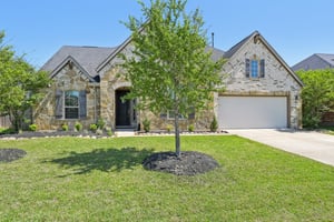 Carriage Oaks Ln-1104-004.jpg