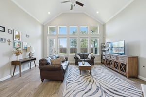 Carriage Oaks Ln-1104-013.jpg