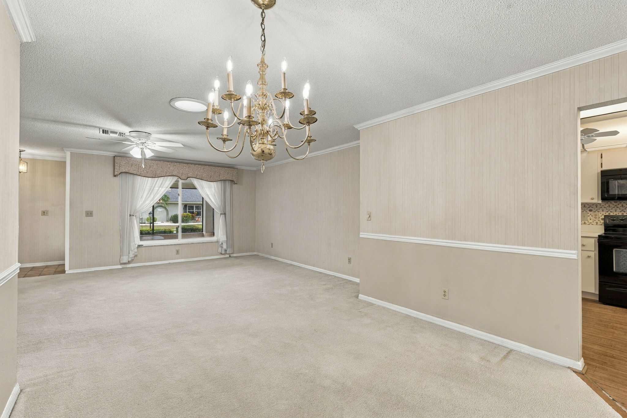 Interiors (8)