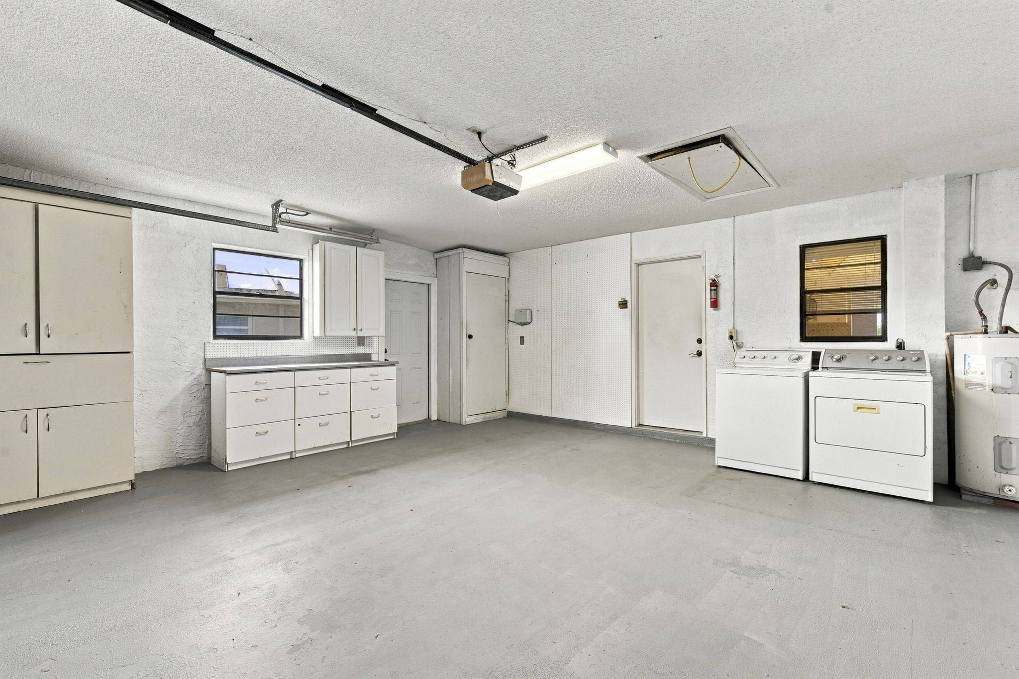 Interiors (22)