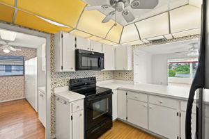 Interiors (18)