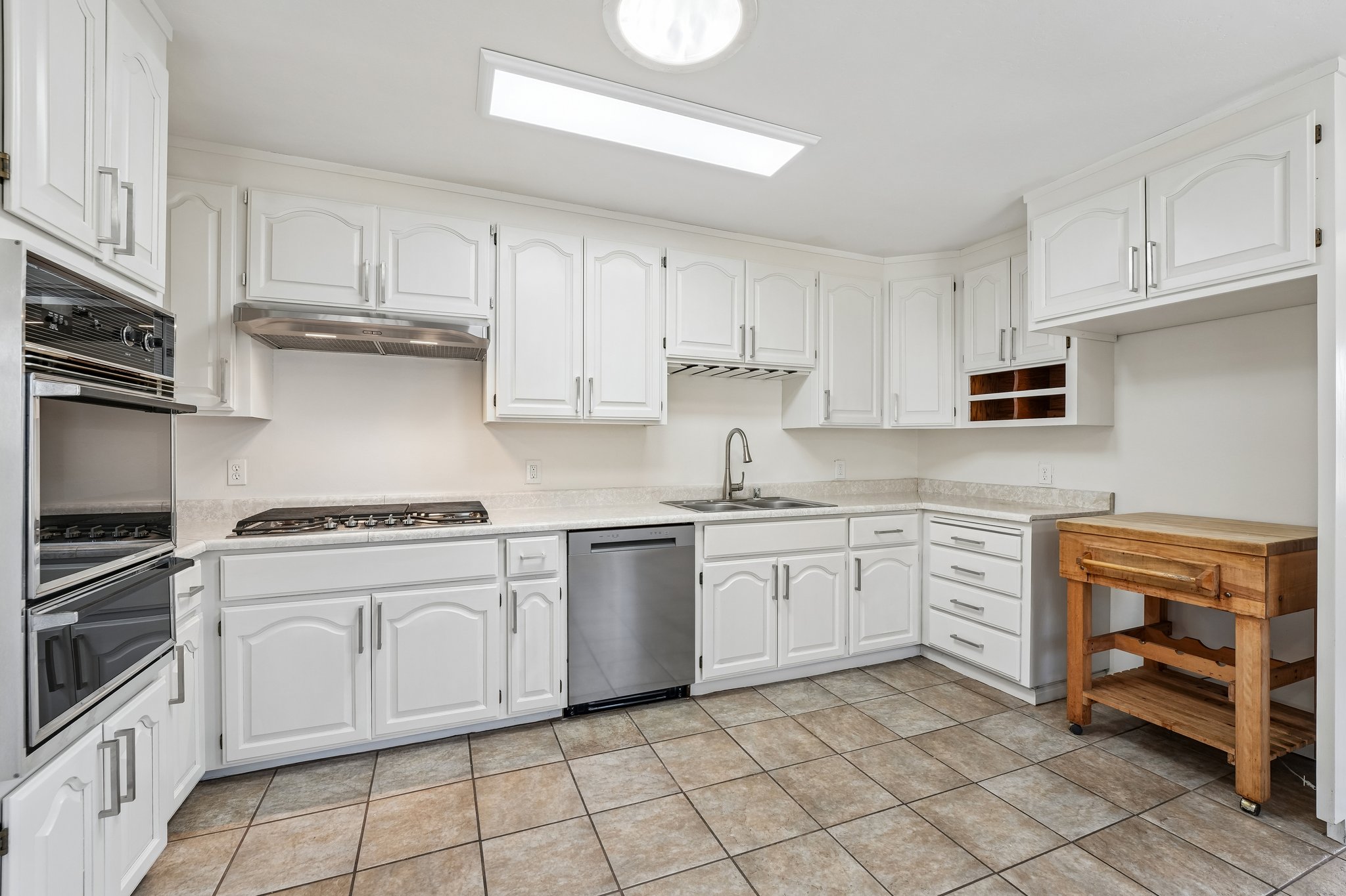 1611 Lincoln Ave-S1609-020.jpg