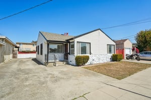 1611 Lincoln Ave-S1609-006.jpg