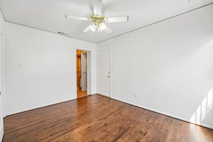1611 Lincoln Ave-S1609-036.jpg