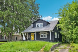 Nichol Ave-S0107-002.jpg