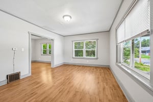 Nichol Ave-S0107-006.jpg