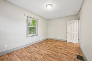 Nichol Ave-S0107-011.jpg