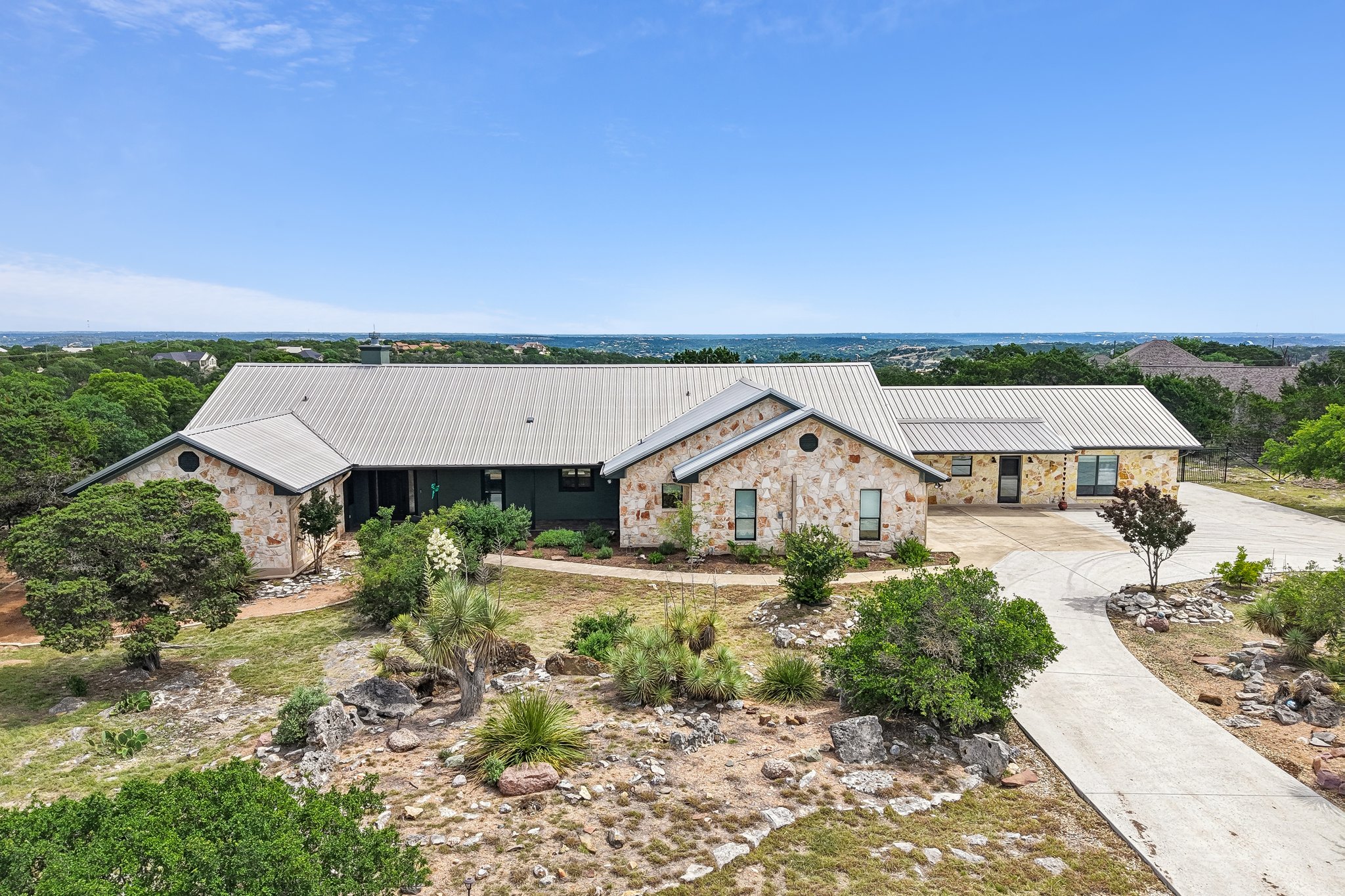 Saddlewood Blvd-S1605-055.jpg