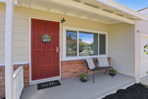 004_F8_16117 Gribben Ave