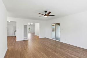 016_F8_16117 Gribben Ave