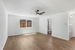 017_F8_16117 Gribben Ave