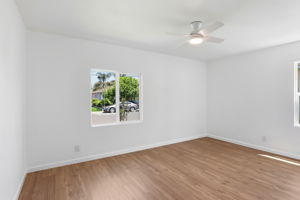 019_F8_16117 Gribben Ave