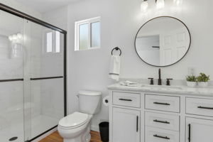 026_F8_16117 Gribben Ave