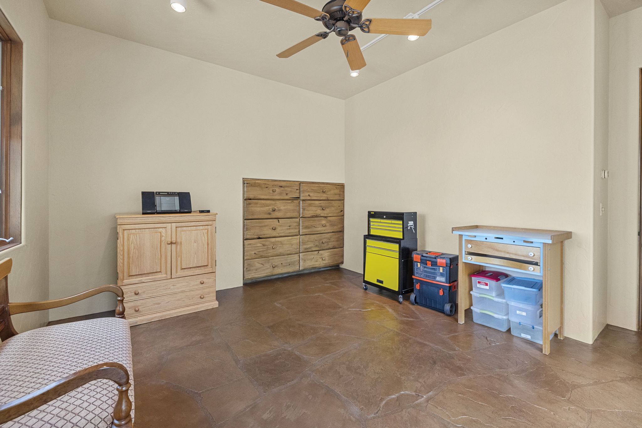 Bedroom 2-2