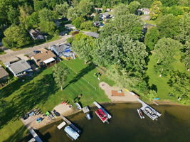  Photo 44
