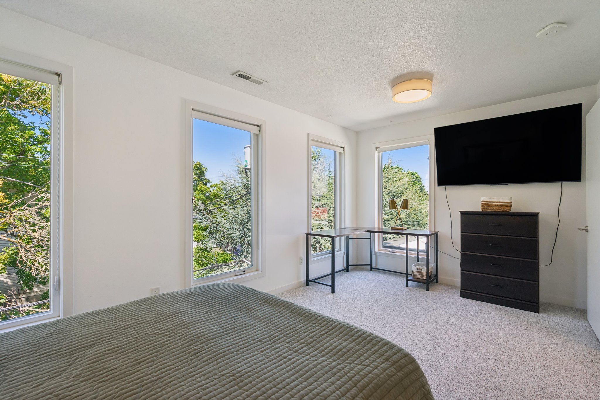 082.jpg