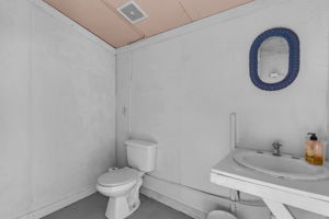  Photo 40
