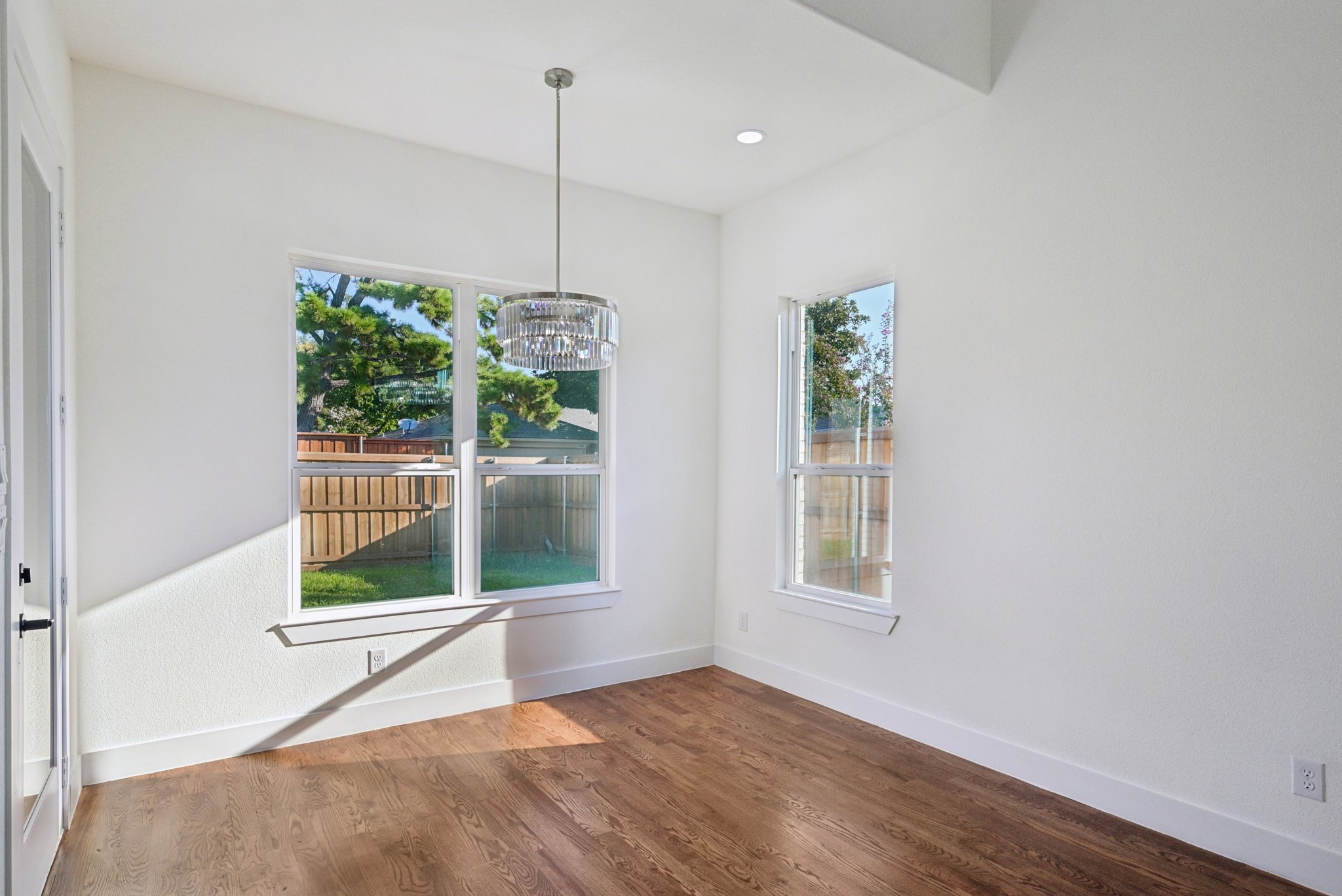 Cherbourg Dr-L0210-043.jpg