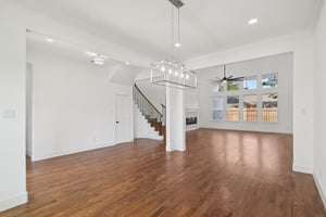 Cherbourg Dr-L0210-008.jpg