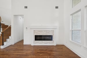 Cherbourg Dr-L0210-012.jpg