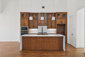 Cherbourg Dr-L0210-014.jpg