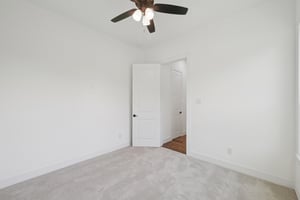 Cherbourg Dr-L0210-026.jpg