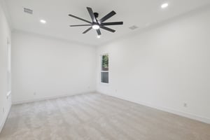 Cherbourg Dr-L0210-032.jpg